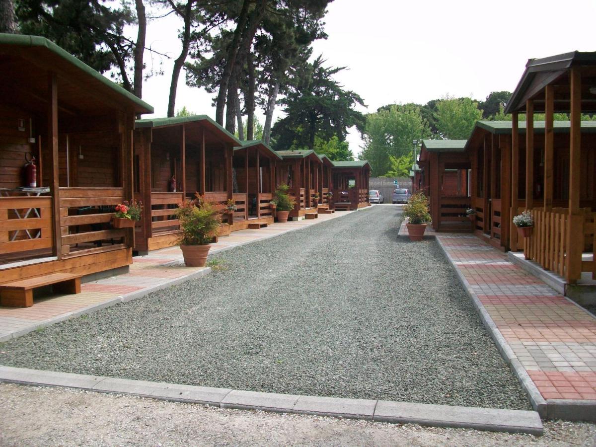 Campeggio Italia Marina di Massa Exterior foto